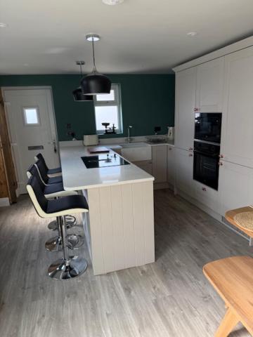 Brand New Stylish Converted Coach House In *